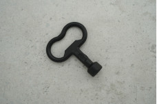 Ключ ATOS електрощитові, тамбури, пластик (квадрат 7 мм, Ø 14,5 )