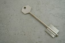 Заготовка ключа Silca PLL/PTN4G (Jma)