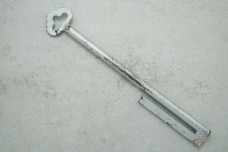 Заготовка ключа ригельна Ø 8 зв.з прор.4мм