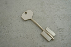 Заготовка ключа JMA 5PT2/PTN7G(J)