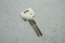 Заготовка ключа JMA BAI 8D(STU 6R - Silka)