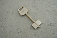 Заготовка ключа EZCURRA B