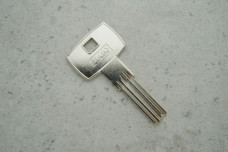 Заготовка ключа JMA COR37 /CB 87 (S)/CORBIN 324