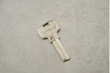 Заготовка ключа APECS AP1B оригінальний под бронь