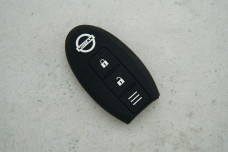 Чохол Nissan чорний силікон