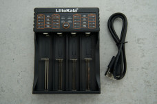 Зарядний пристрій LiitoKala Lii-402 (4порта) Smart Multifunctional Charger