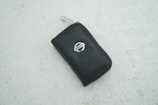 Автоключниця-чохол Nissan чорна шкіра