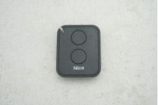 Пульт до воріт і шлагбаумів Nice FLO2RE 433,92MHz плаваючий код