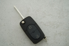 Корпус пульта Audi HU66 2 кнопки (під батарейку, 2032 бокове кріплення)