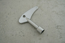 Ключ ATOS 21 універсальний автоматичні ворота, електрощитові, тамбури, генератори (трикутник 9,5мм, Ø 13 )