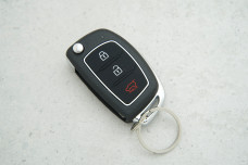 Брелок CYCLONE TOY48 3 кнопки для Kia Hyundai