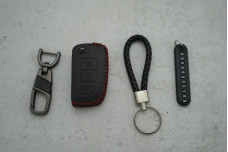 Чохол Nissan чорний шкіра (+ візитниця)