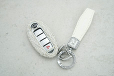 Чохол Nissan малі стрази білий, універсальний