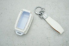 Чохол Toyota великі стрази білий