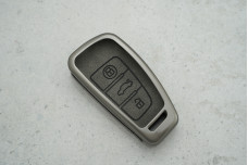 Чохол Audi сірий, мет + екошкіра + поліуретан