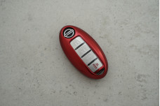 Чохол Nissan прозорий червоний поліуретан, універсальний