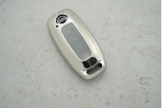 Чохол Nissan прозорий срібло поліуретан, універсальний