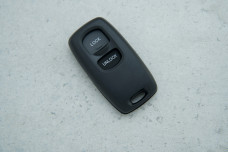 Корпус пульта Mazda 2 кнопки сигналізація