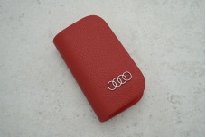 Ключниця-чохол Audi червоний шкіра