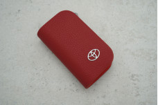 Ключниця-чохол Toyota червоний шкіра