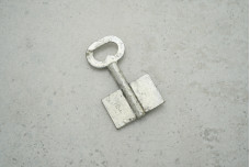 Заготовка ключа Жовті води Ø7 L45 двохбородий з отвором PMB 