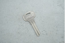 Заготовка ключа APECS-YALE ORIGINAL NEW довгий упор під бронь