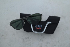 Авточохол AUDI для окулярів чорний