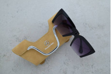 Авточохол Mercedes для окулярів бежевий