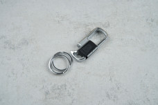 Брелок Карабін-відкривачка з кільцем чорний