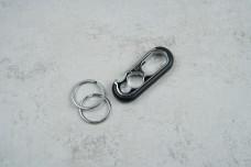 Брелок відкривачка H8477L з кільцем металевий чорний