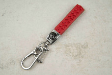 Брелок Infiniti плетений ремінець червоний