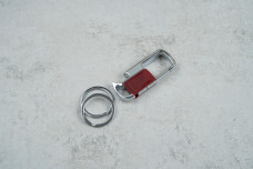Брелок Карабін-відкривачка з кільцем бордовий