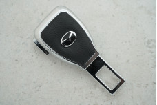 Заглушка ременя безпеки Mazda метал + шкіра
