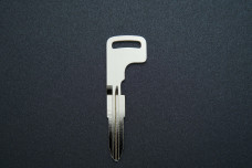 Лезо для автоключа Mitsubishi 11R