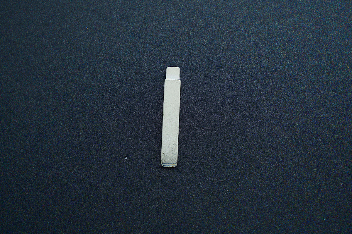 Лезо для автоключа Citroen/Peugeot VA2T