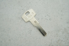 Заготовка ключа Canas PKA 16 (KALE)