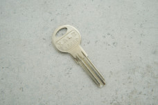 Заготовка ключа Canas PKA 17 /17А (KALE)