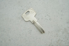 Заготовка ключа Canas PZH 1 (P3H 1)