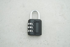 Замок навісний ZB-35 кодовий 3 колесика чорний