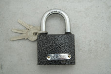 Замок навісний Class Kos 63 мм сірий полімер легкий