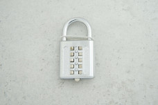 Замок навісний L40  малий натискний кодовий 