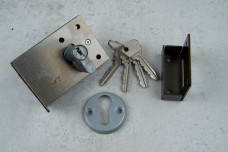 Замок накладний Мотор Січ ЗH-1-1 (08) клас 1