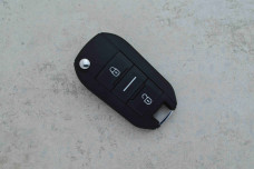 Корпус пульта Peugeot HU83 2кнопки, викидний 