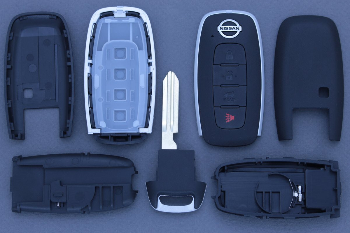 Корпус ключа Nissan 3 + 1 кнопки NSN14