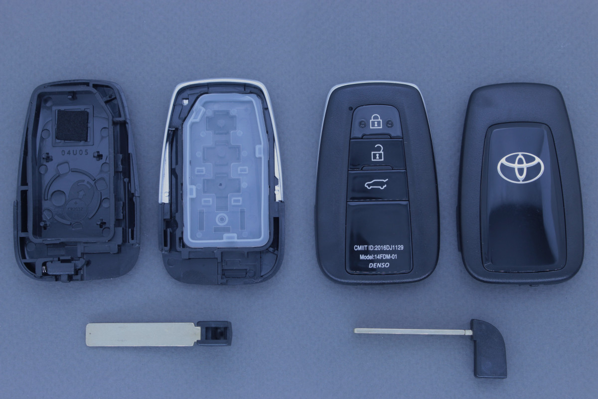 Корпус ключа Toyota SMART 3 кнопки TOY94