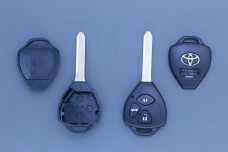 Корпус ключа Toyota 3 кнопки TOY47