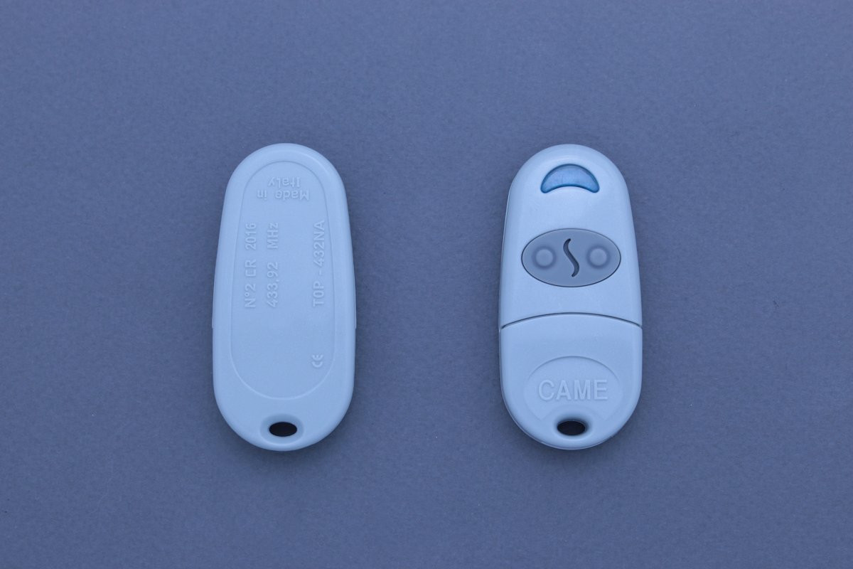 Пульт до шлахбаумів CAME-432NA 2 КН 433,92MHZ 12MA CAME запис з пульта