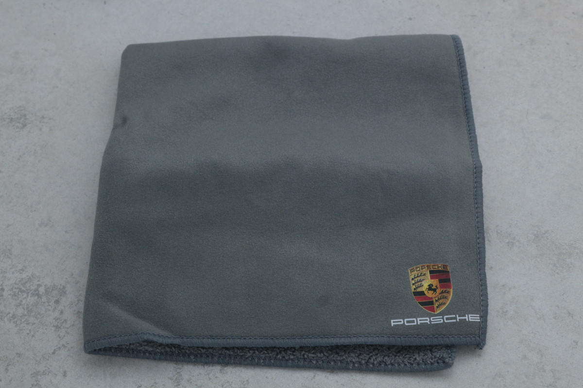 Серветка Porshe універсальна