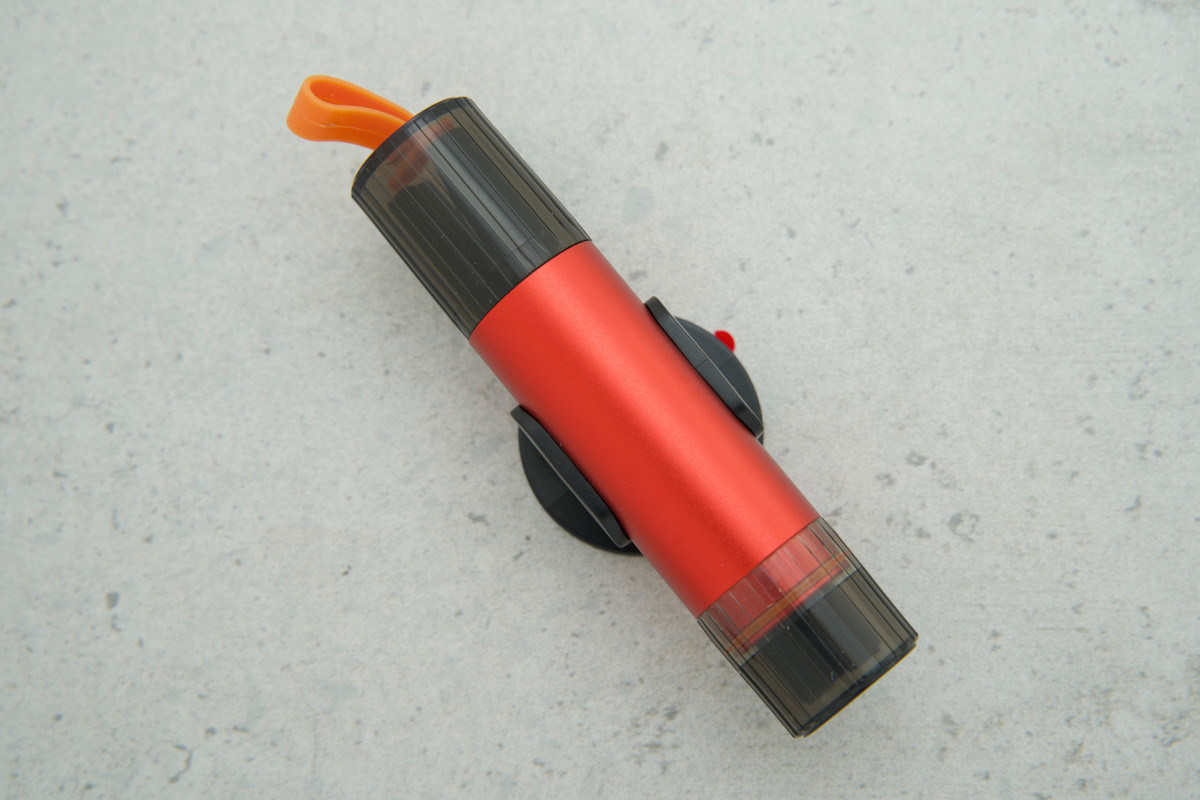 Молоток аварійний для розбиття скла із ремінним ножем, чорний червоний