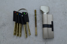 Циліндр Шерлок (Sherlok) 70 35Т/35 НК ключ-вороток, посилений